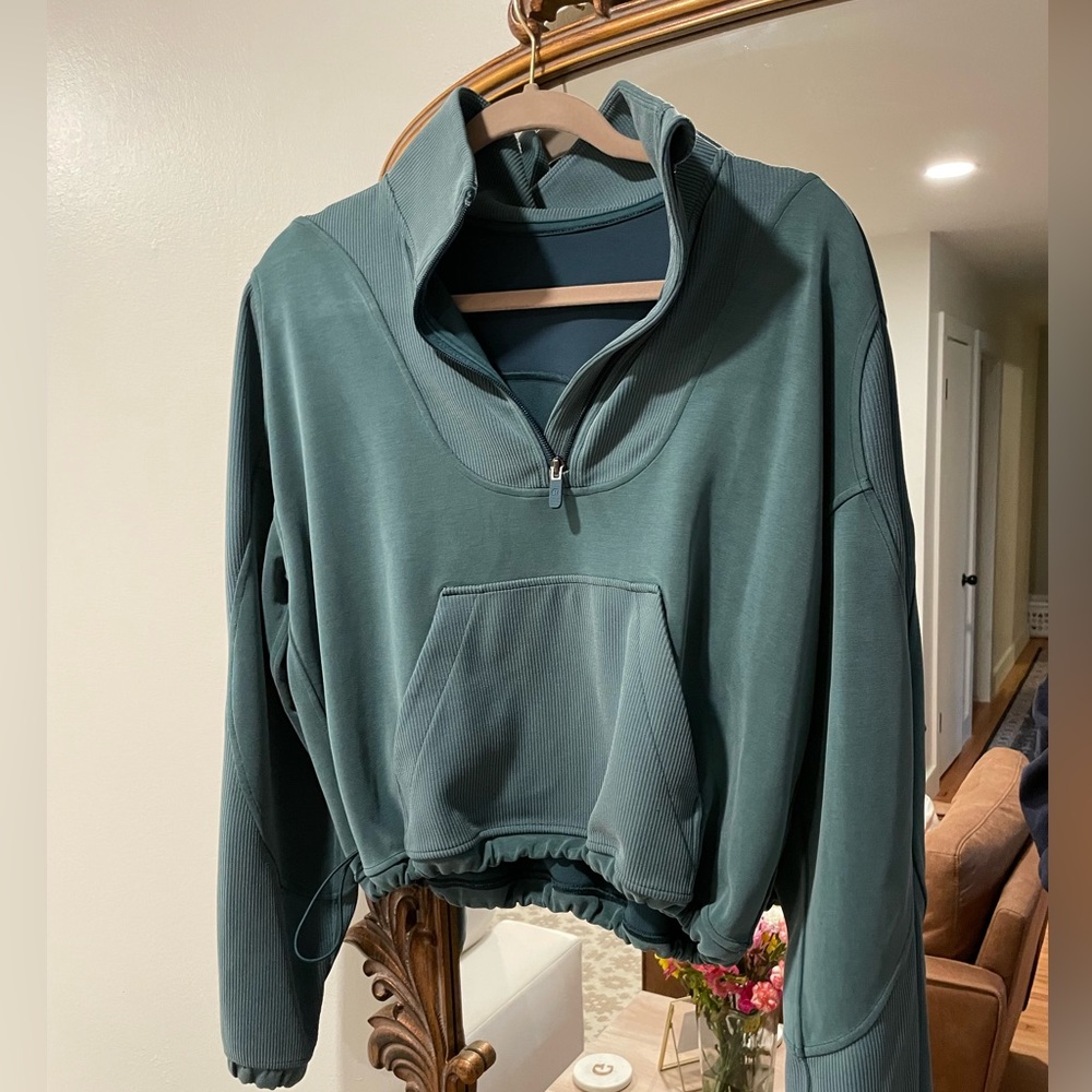 Lululemon Quarter zip